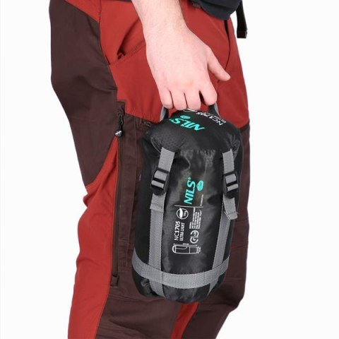 NC1705 Śpiwór Ultra Light 215×75 cm NILS CAMP czarno-miętowy 0–5 °C NC1705 Śpiwór Ultra Light 215×75 cm NILS CAMP czarno-miętowy 0–5 °C