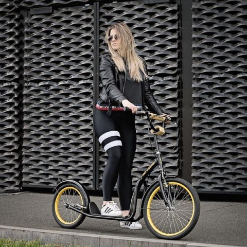 WH200 BLACK/GOLD 20/16'' HULAJNOGA Z POMP. KOŁAMI NILS EXTREME WH200 BLACK/GOLD 20/16'' HULAJNOGA Z POMP. KOŁAMI NILS EXTREME