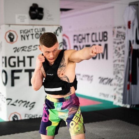 Kamizelka Obciążeniowa Regulowana 20kg HMS -Twój Sprzymierzeniec w Treningu Kamizelka Obciążeniowa Regulowana 20kg HMS -Twój Sprzymierzeniec w Treningu