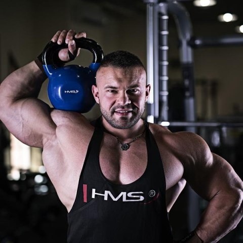 KNV24 BLACK KETTLEBELL ŻELIWNY POKRYTY WINYLEM HMS KNV24 BLACK KETTLEBELL ŻELIWNY POKRYTY WINYLEM HMS