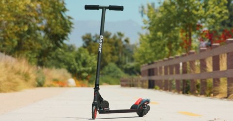 Razor-hulajnoga elektryczna Turbo A Razor-hulajnoga elektryczna Turbo A