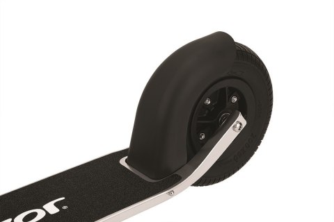 Hulajnoga Razor A5 Air 13073090 (kolor srebrny) Hulajnoga Razor A5 Air 13073090 (kolor srebrny)