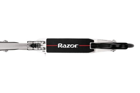 Hulajnoga Razor A6 13073013 (kolor czarny, kolor srebrny) Hulajnoga Razor A6 13073013 (kolor czarny, kolor srebrny)