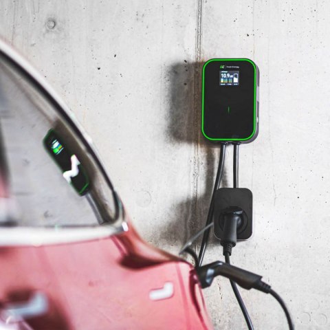 Green Cell - Ładowarka Wallbox GC EV PowerBox 22kW z gniazdem Type 2 do ładowania samochodów elektrycznych i hybryd Plug-In Green Cell - Ładowarka Wallbox GC EV PowerBox 22kW z gniazdem Type 2 do ładowania samochodów elektrycznych i hybryd Plug-In