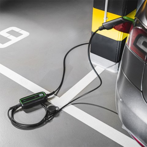 Green Cell - Ładowarka mobilna GC EV PowerCable 3,6kW Schuko - Type 2 do ładowania samochodów elektrycznych i hybryd Plug-In Green Cell - Ładowarka mobilna GC EV PowerCable 3,6kW Schuko - Type 2 do ładowania samochodów elektrycznych i hybryd Plug-In