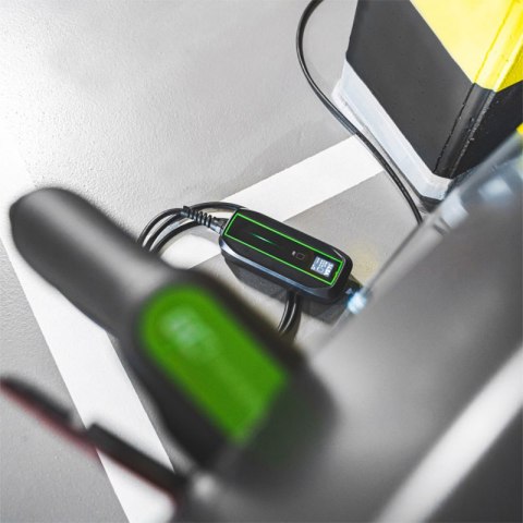 Green Cell - Ładowarka mobilna GC EV PowerCable 3,6kW Schuko - Type 2 do ładowania samochodów elektrycznych i hybryd Plug-In Green Cell - Ładowarka mobilna GC EV PowerCable 3,6kW Schuko - Type 2 do ładowania samochodów elektrycznych i hybryd Plug-In