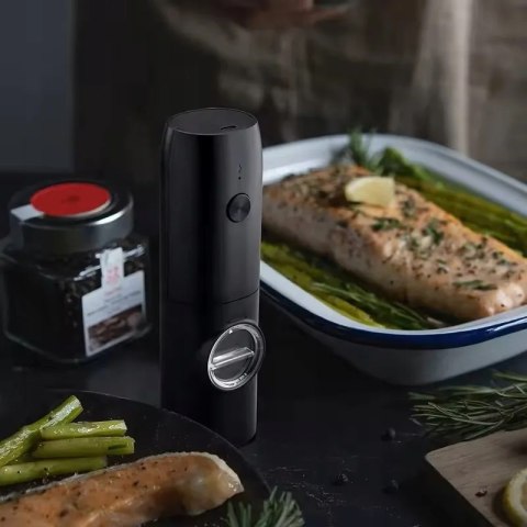 Elektryczny Młynek Do Pieprzu Soli Przypraw Akku Ładowanie USB Zestaw 2 Szt Elektryczny Młynek Do Pieprzu Soli Przypraw Akku Ładowanie USB Zestaw 2 Szt