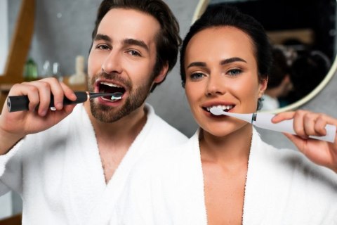 Soniczna szczoteczka do zębów Eldom SD210C DENTA Soniczna szczoteczka do zębów Eldom SD210C DENTA