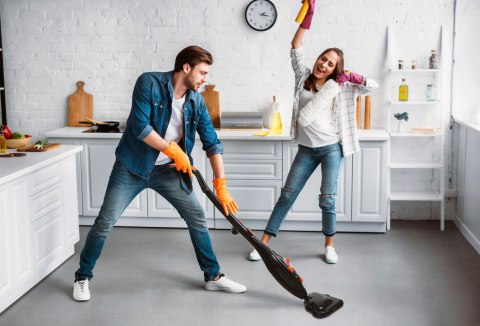 Mop parowy Eldom PM1000 czarny Mop parowy Eldom PM1000 czarny