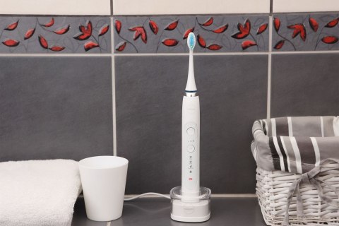 Szczoteczka soniczna do mycia zębów Eldom SD210 biała Szczoteczka soniczna do mycia zębów Eldom SD210 biała