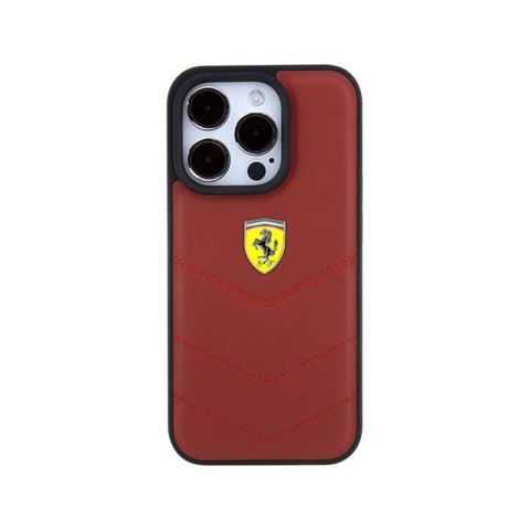 Ferrari Quilted Metal Logo - Etui iPhone 15 Pro (czerwony) Ferrari Quilted Metal Logo - Etui iPhone 15 Pro (czerwony)