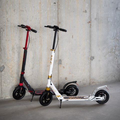 HM209T Black-Red, Hulajnoga z Hamulcem Tarczowym NILS EXTREME, 200mm