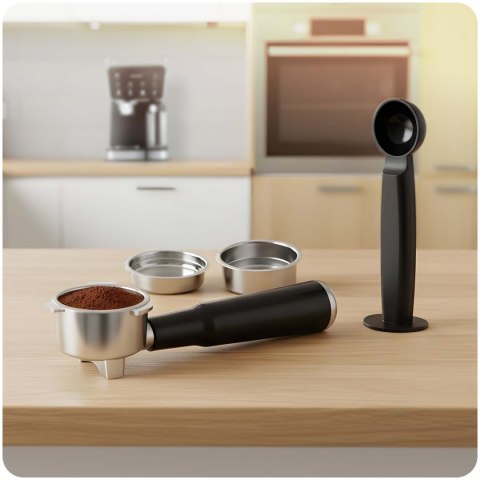 BD-773 Ekspres kolbowy Berdsen 20 bar z pojemnikiem na mleko 1,5L