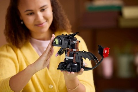 LEGO Icons 10375 Icons Jak wytresować smoka: Szczerbatek