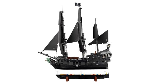 LEGO Icons 10365 - Statek piracki Kapitana Jacka Sparrowa