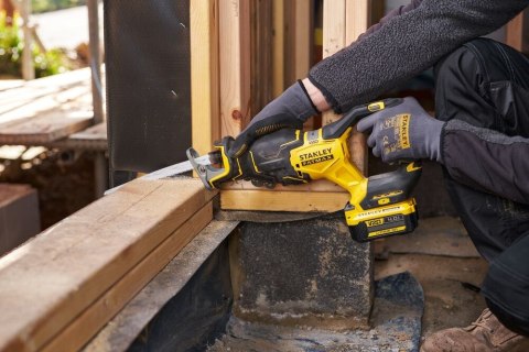 Pilarka szablasta fatmax 18V SFMCS311B-XJ STANLEY